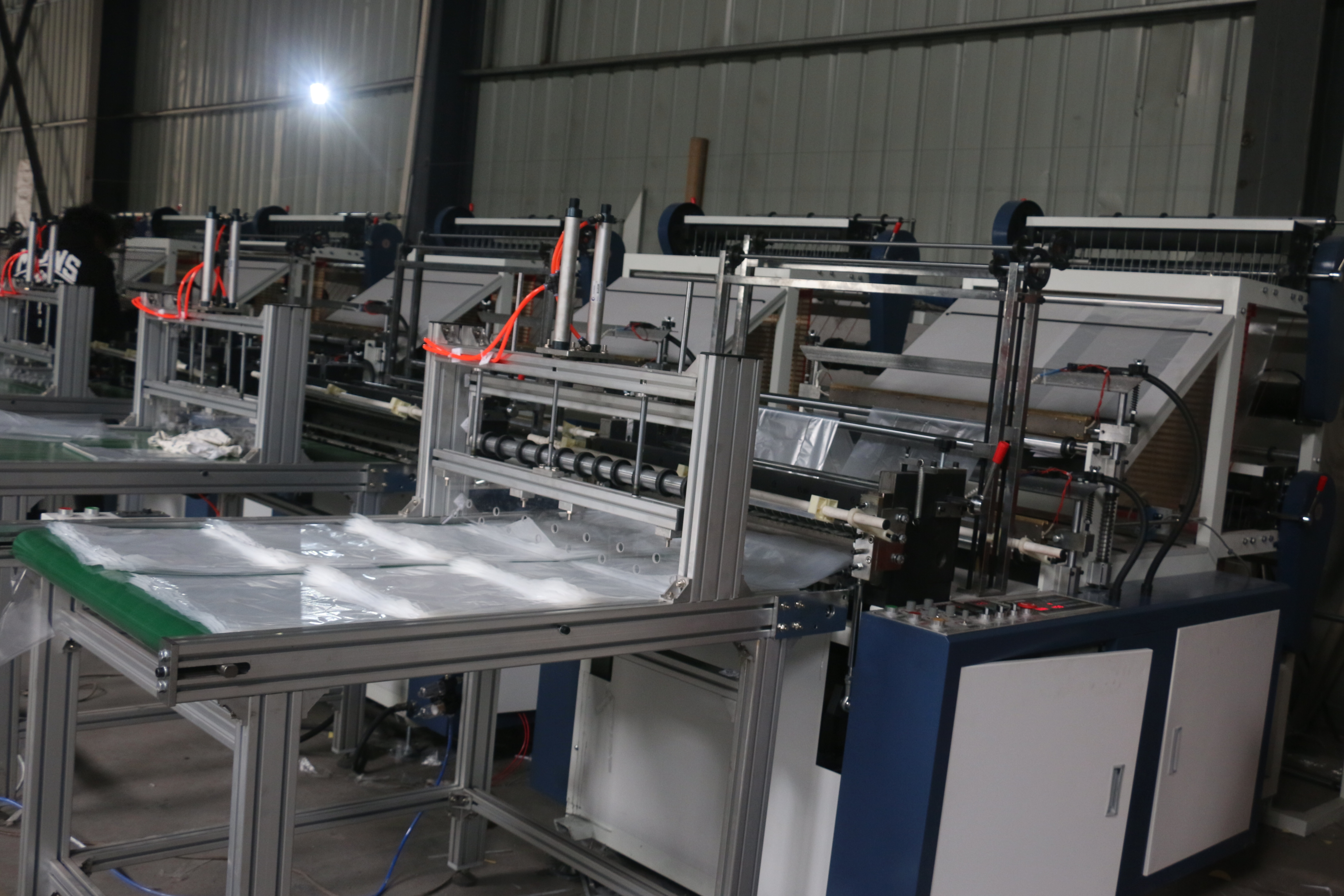 Double Layer Cold Cutting Bag Making Machine